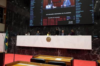 Deputados repercutem possvel implantao de escolas cvico-militares em Minas 