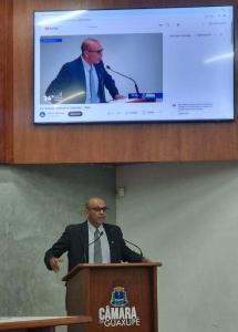 Vereador Carlo pede providncias eficazes para paraleleppedos mal instalados e lembra ainda sobre a importncia da sinalizao de trnsito 