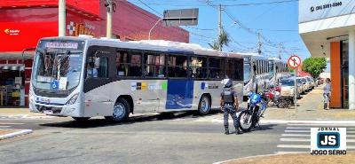 Guaxup lana nova frota de nibus e amplia melhorias no transporte coletivo urbano