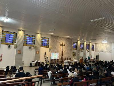 Guaxupeanos concluem, na Igreja, a Quaresma de So Miguel Arcanjo