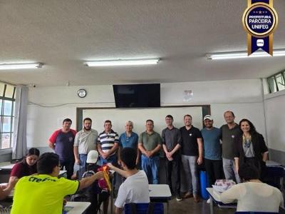 Unifeg realiza visita  Escola Estadual Frei Levino e aproxima estudantes do ensino superior