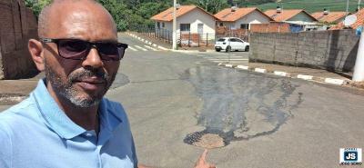 Vereador Carl�o sai em defesa dos moradores do Vale Verde em meio a vazamentos constantes de esgoto pelas ruas