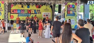 CarnaRock no Centro de Eventos, intera��es no Parque I, roda de samba na Pra�a e muito mais no Carnaval Guaxup� 2026 