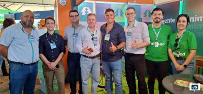 Estande da Unimed Guaxup� na FEMAGRI 2026 oferta condi��es especiais para cooperados � COOXUP�