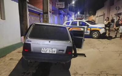 Homem morre ap�s ser prensado contra poste em acidente em Campestre