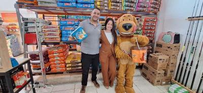 Clientes do MEGA PET SHOP ganham brindes e 