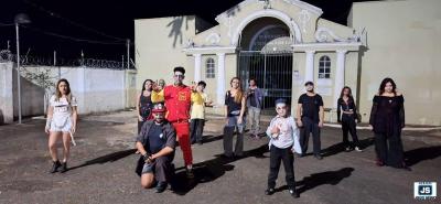 Artistas recriam o cl�ssico 