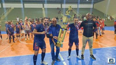 Fal�ncia e 53Futsal d�o espet�culo ao grande p�blico na final do Campeonato Municipal de Futsal 2026