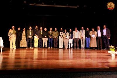 Academia Guaxupeana de Letras � oficialmente apresentada na VIII Festa Liter�ria 