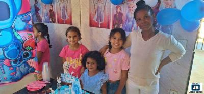 O anivers�rio da pequena Maria Clara Consolar SantClaire 