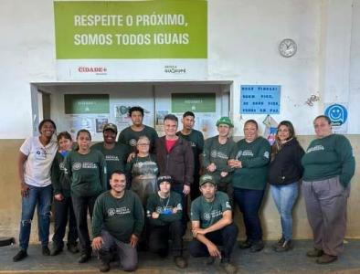 Deputado Estadual Luizinho visita a Cooperativa Recicla Guaxup� e sinaliza apoio � ind�stria de sustentabilidade 