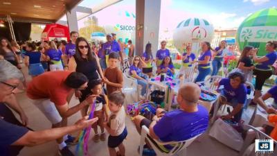 DIA C: Cooperativas promovem solidariedade, congra�amento e muita alegria em Guaxup�