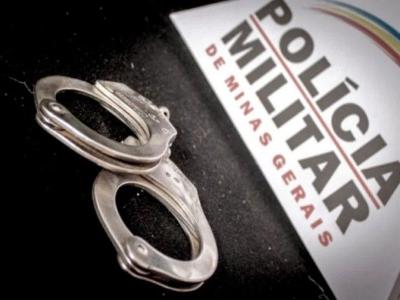 Motorista � preso por embriaguez ao volante e amea�a policial durante Opera��o Lei Seca em Juruaia