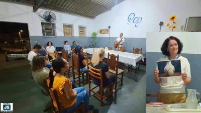 Maria Tereza palestra e Cristiano Silva canta para frequentadores da Fraternidade Esp�rita Servos de Maria