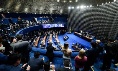 Senado aprova PEC pelo fim da escala 6x1 e redu��o da jornada de trabalho para 40 horas semanais