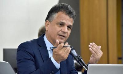 Deputado Luizinho destaca medidas do governo Lula voltadas aos MEIs e microempresas